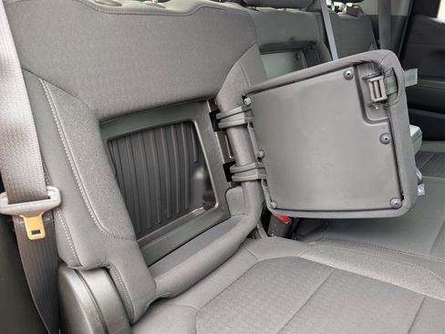 Used 2021 Chevrolet Silverado 1500 LT Trail Boss image 19