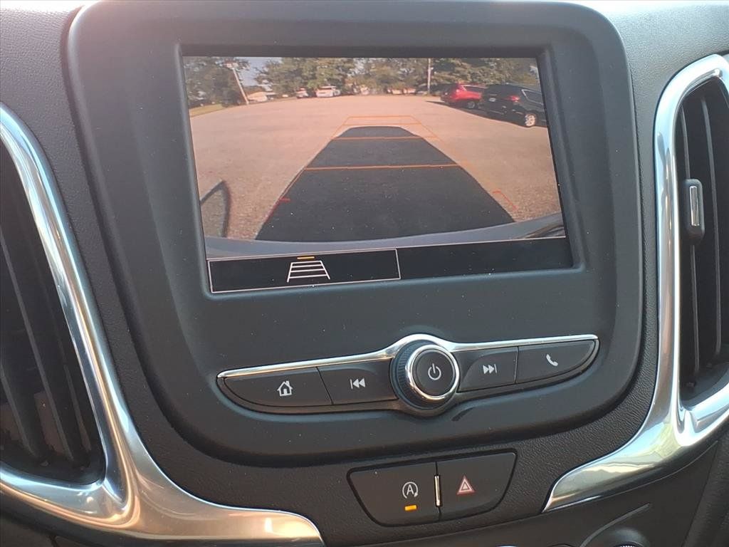 Used 2023 Chevrolet Equinox LT FWD image 29