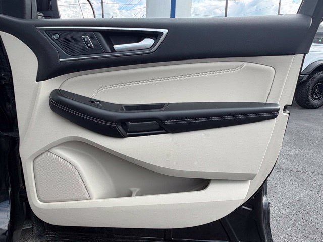 Used 2023 Ford Edge Titanium w/ Cargo Accessory Package AWD/4WD image 38