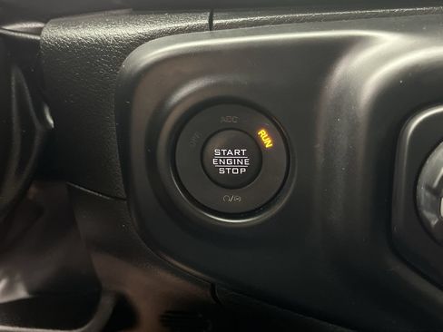 Used 2023 Jeep Wrangler Unlimited Sahara w/ Cold Weather Group AWD/4WD image 19