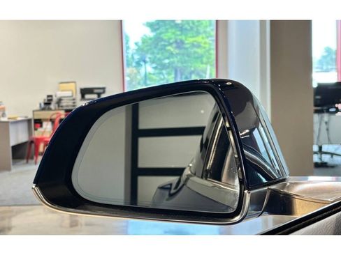 Used 2017 Tesla Model 3 Long Range image 33