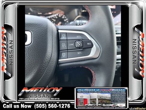 Used 2025 Jeep Compass Trailhawk AWD/4WD image 28