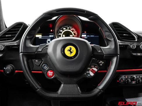 Used 2019 Ferrari 488 Pista Coupe RWD image 39