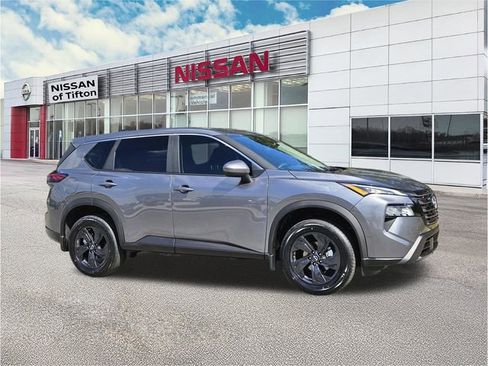 New 2026 Nissan Rogue SV FWD image 3