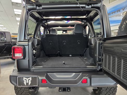 New 2025 Jeep Wrangler Unlimited Sport image 6