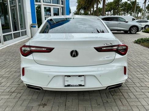 Certified 2025 Acura TLX w/ Technology Package image 5