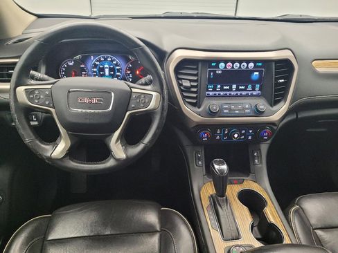 Used 2017 GMC Acadia Denali w/ Technology Package AWD/4WD image 22
