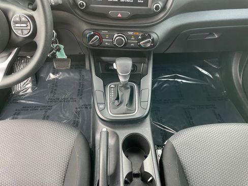 Used 2025 Kia Soul LX w/ LX Technology Package image 39