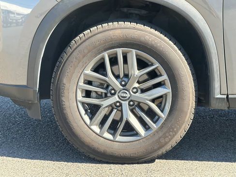 Used 2023 Nissan Rogue S image 26