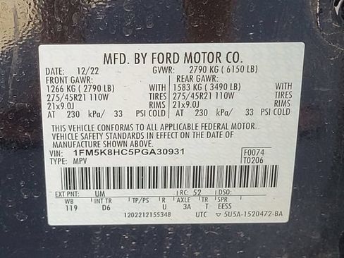 Certified 2023 Ford Explorer Platinum w/ Technology Package AWD/4WD image 18