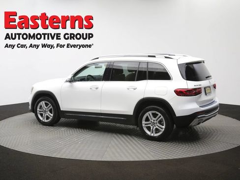 Used 2021 Mercedes-Benz GLB 250 4MATIC w/ Premium Package image 65