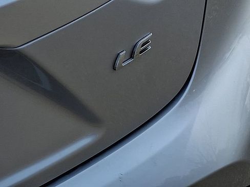 Used 2025 Toyota Corolla LE image 35