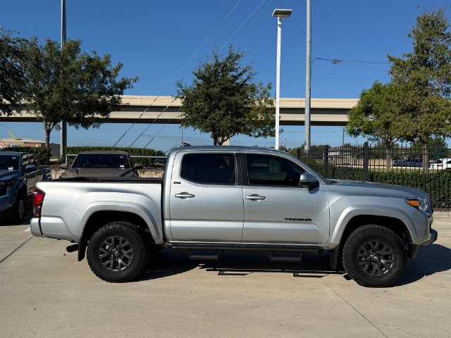 Used 2023 Toyota Tacoma SR5 w/ Technology Package AWD/4WD image 5