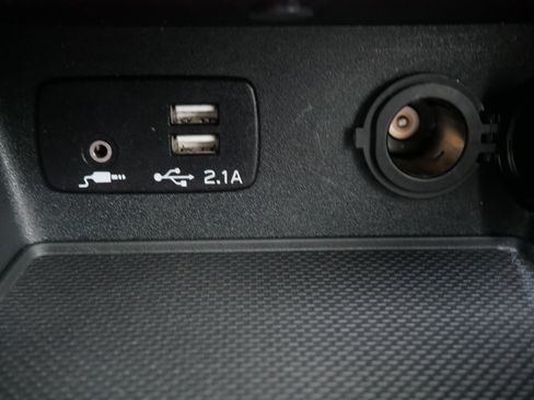 Used 2021 Subaru Forester Premium image 30