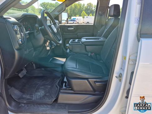 Used 2023 GMC Sierra 2500 Pro w/ Convenience Package AWD/4WD image 9