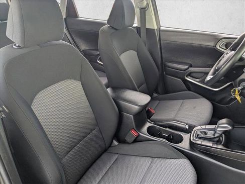 Used 2023 Kia Soul LX w/ LX Technology Package image 19