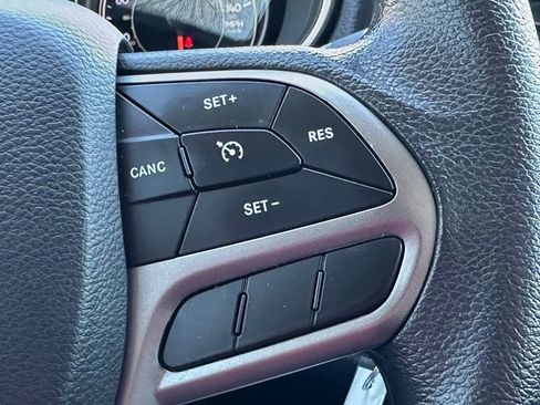 Used 2019 Jeep Cherokee Latitude w/ Popular Appearance Group image 23