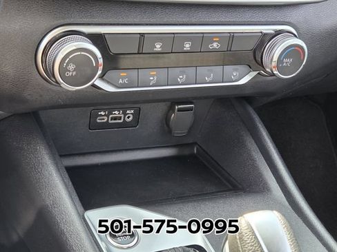 Used 2025 Nissan Altima 2.5 SV FWD image 24