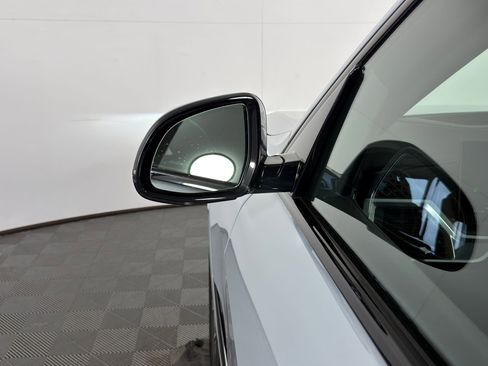 Used 2024 BMW X7 xDrive40i w/ M Sport Package image 21