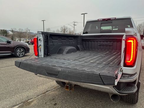 Used 2023 GMC Sierra 2500 SLT w/ SLT Premium Package image 14
