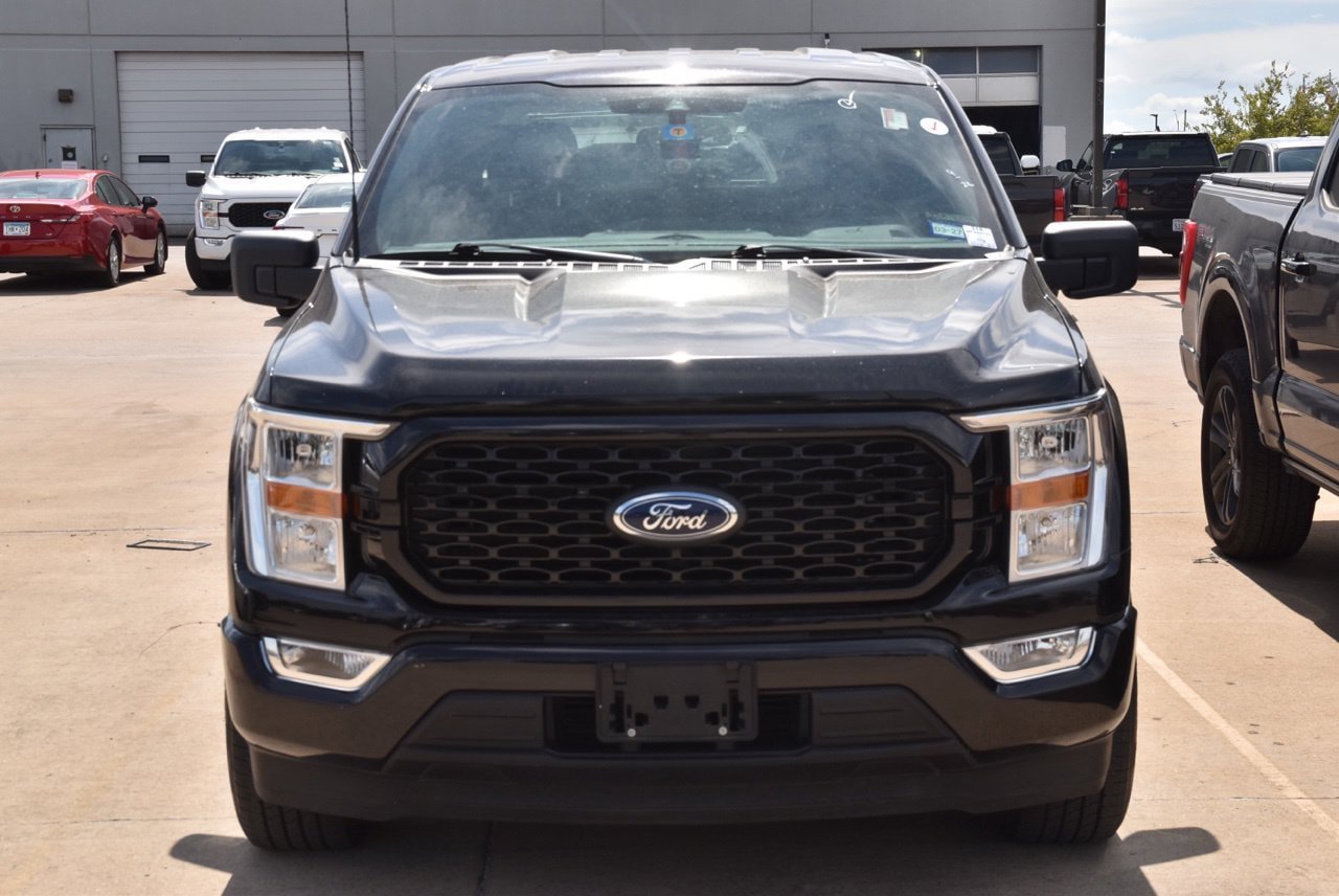 Used 2021 Ford F150 XL w/ STX Appearance Package RWD image 3