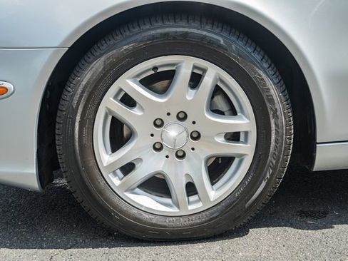 Used 2006 Mercedes-Benz E 320 CDI Sedan image 15