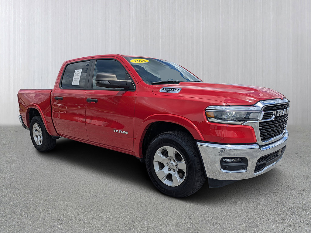 Used 2025 RAM 1500 Big Horn AWD/4WD image 1