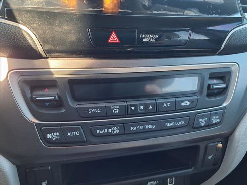 Certified 2019 Honda Pilot EX image 7