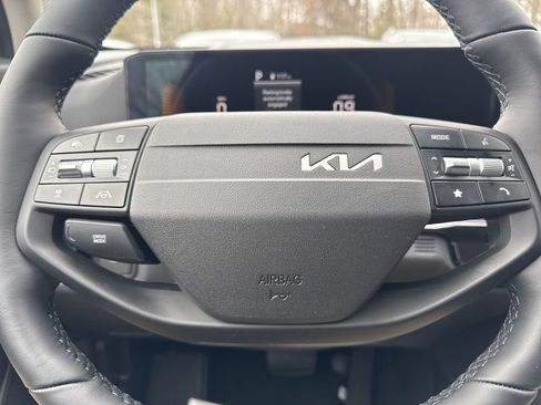 New 2026 Kia Sportage EX image 8