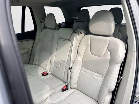Certified 2025 Volvo XC90 T8 Ultra w/ Protection Package Premier AWD/4WD image 28