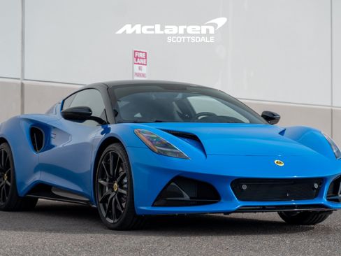 Used 2025 Lotus Emira RWD image 9