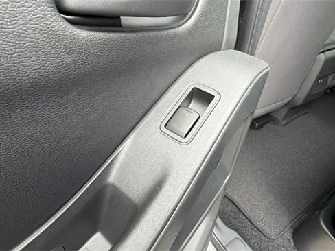 New 2026 Nissan Frontier SV w/ Tow Package image 15