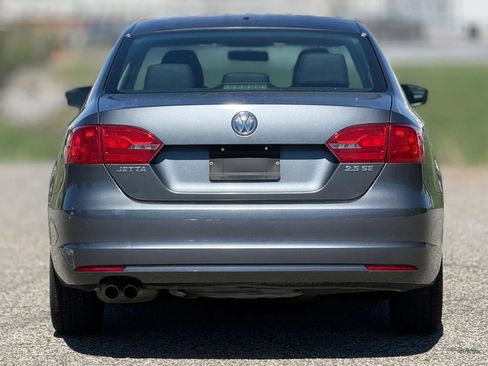 Used 2012 Volkswagen Jetta SE image 4