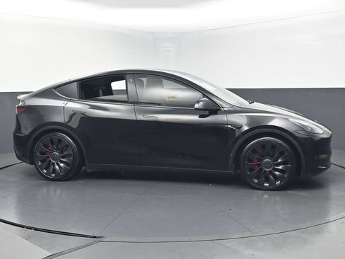 Used 2022 Tesla Model Y Performance AWD/4WD image 7