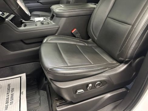 Used 2024 GMC Sierra 3500 Denali w/ Denali Reserve Package AWD/4WD image 22