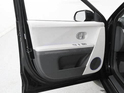 Certified 2023 Hyundai Ioniq 5 SEL image 4