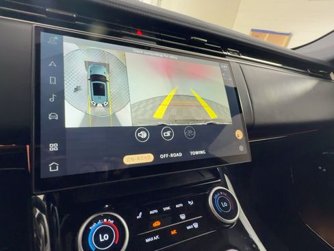 Used 2023 Land Rover Range Rover Sport SE Dynamic image 22