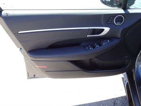 New 2026 Hyundai Sonata Limited FWD image 13