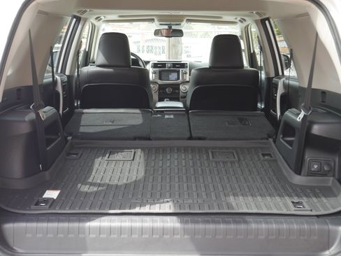 Used 2016 Toyota 4Runner SR5 Premium AWD/4WD image 25