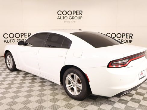 Used 2021 Dodge Charger SXT w/ Leather Interior Group RWD image 23