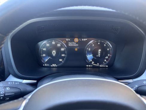 Used 2020 Volvo XC60 T6 Momentum AWD/4WD image 23