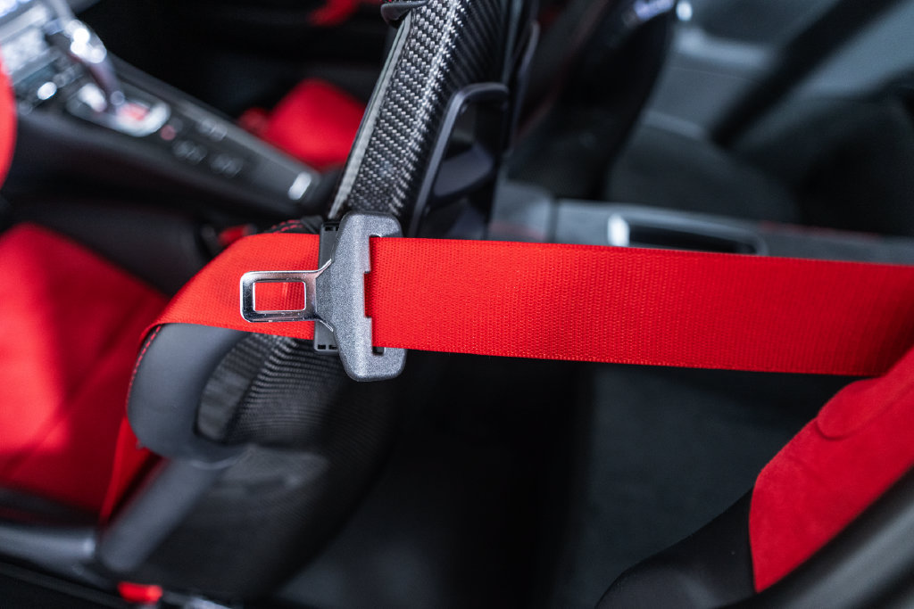 Certified 2018 Porsche 911 GT2 RS RWD image 37