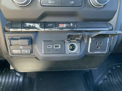 Used 2024 Chevrolet Silverado 2500 W/T w/ WT Convenience Package AWD/4WD image 43