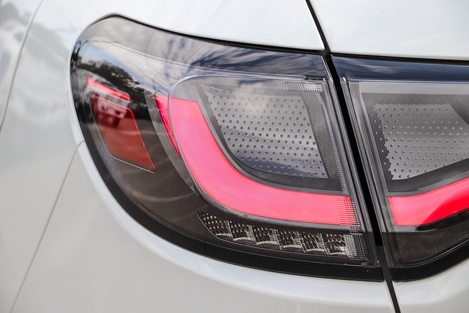 Used 2024 Honda HR-V LX image 9