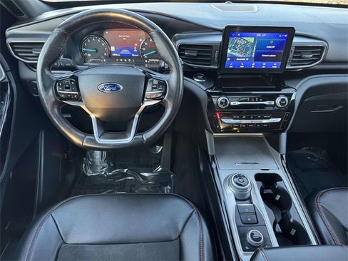 Used 2022 Ford Explorer ST-Line image 10