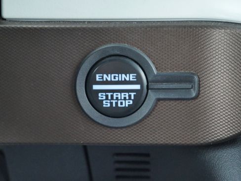 Certified 2024 Ford Bronco Heritage Edition image 8