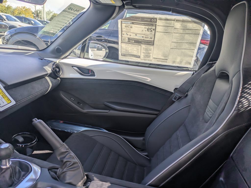 New 2026 MAZDA MX-5 Miata Club w/ Brembo/BBS/Recaro Package RWD image 13