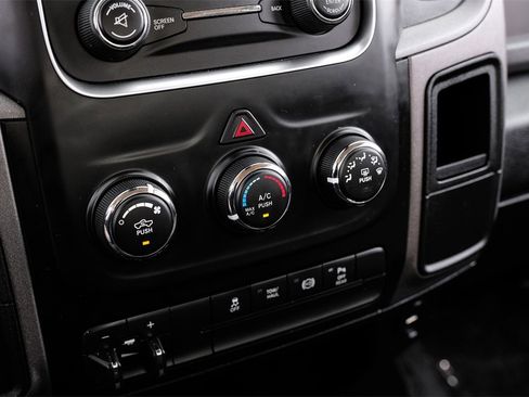 Used 2018 RAM 2500 Tradesman w/ Chrome Appearance Group image 22