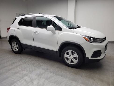 Used 2020 Chevrolet Trax LT w/ LT Convenience Package AWD/4WD image 11