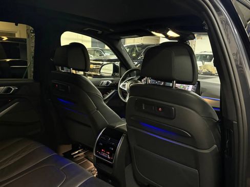 Used 2020 BMW X5 M50i w/ Executive Package AWD/4WD image 23